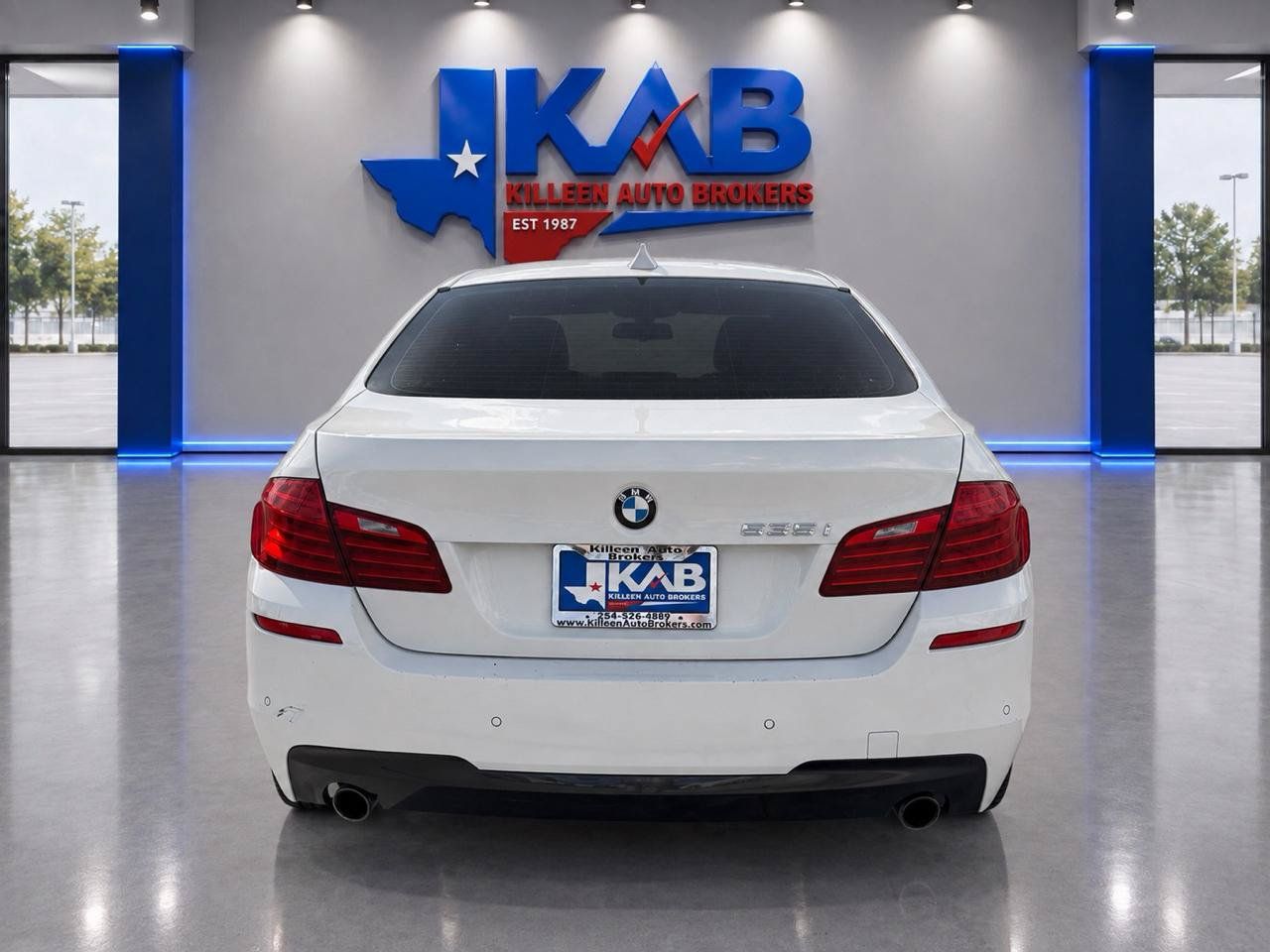 Used 2016 BMW 535i Sedan w/ M Sport RWD image 4