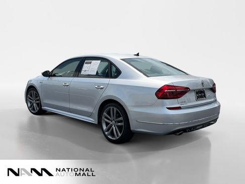 Used 2018 Volkswagen Passat 2.0T R-Line FWD image 3
