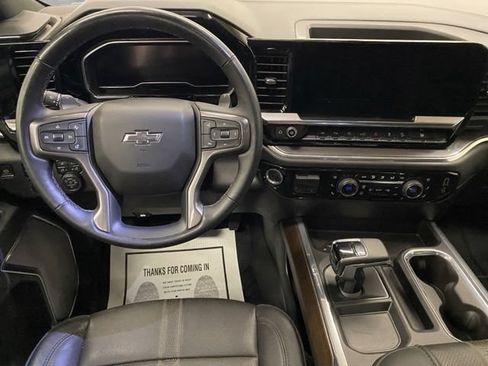 Used 2025 Chevrolet Silverado 1500 High Country w/ Midnight Edition AWD/4WD image 2