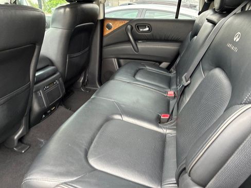 Used 2014 INFINITI QX80 4WD w/ Theater Package image 4
