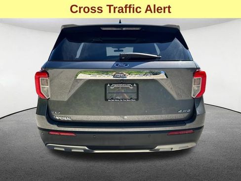 Used 2022 Ford Explorer XLT w/ Equipment Group 202A AWD/4WD image 11