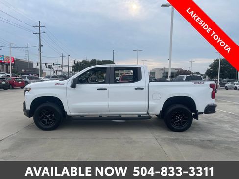 Used 2021 Chevrolet Silverado 1500 LT Trail Boss w/ Convenience Package II AWD/4WD image 2