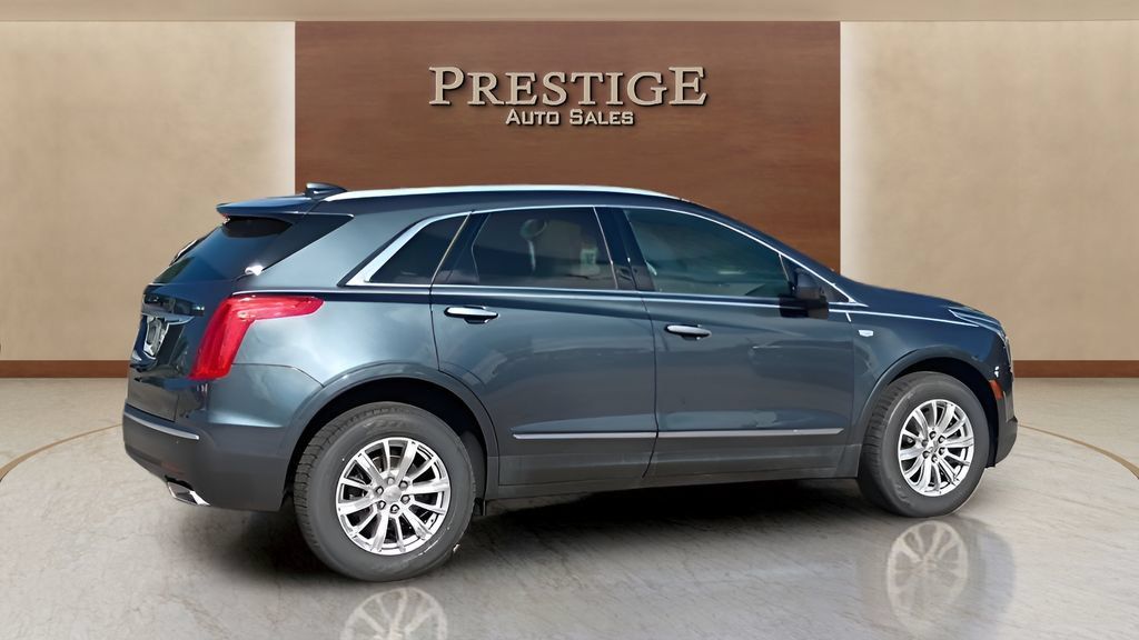 Used 2019 Cadillac XT5 FWD image 38
