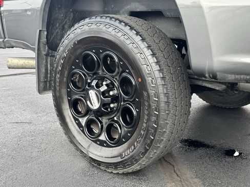 Used 2025 Ford F250 XLT w/ Black Appearance Package image 21