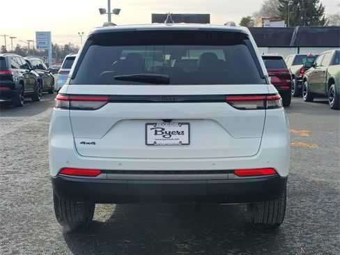 New 2026 Jeep Grand Cherokee Laredo image 36