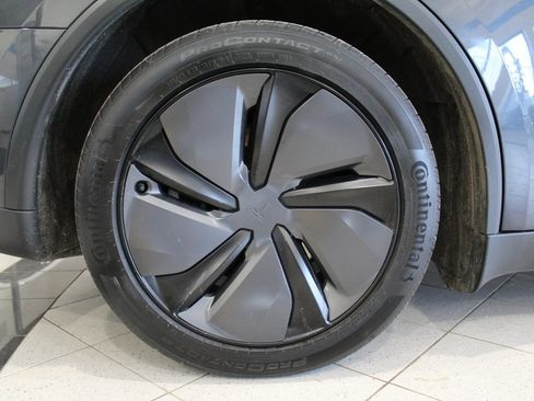 Used 2026 Tesla Model Y Long Range image 10