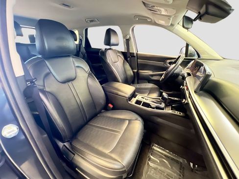 Used 2024 Kia Sorento S FWD image 27