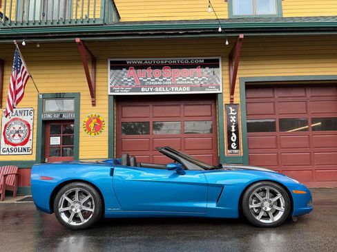 Used 2009 Chevrolet Corvette Convertible w/ Preferred Equipment Group RWD image 12