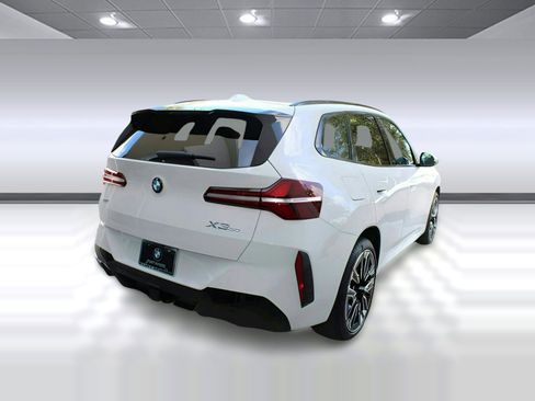 Used 2025 BMW X3 xDrive30i w/ Premium Package image 9