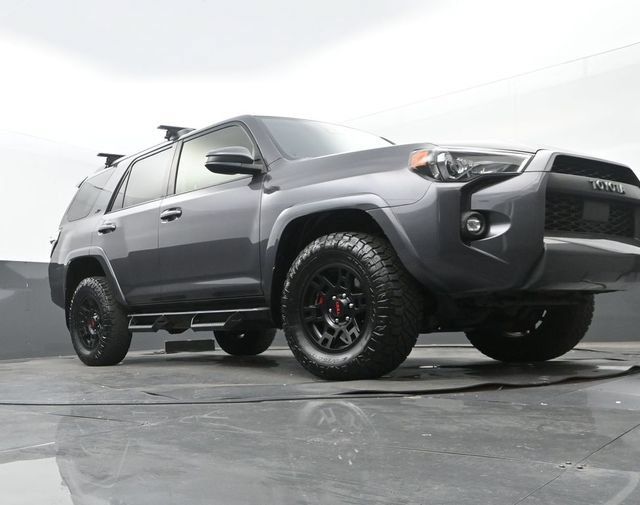 Used 2021 Toyota 4Runner SR5 AWD/4WD image 24