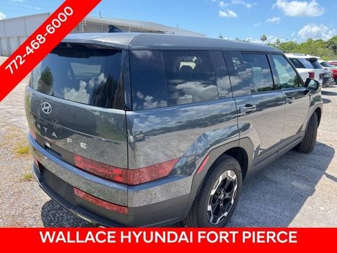 Used 2024 Hyundai Santa Fe SE FWD image 4