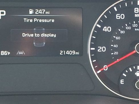 Used 2022 Kia Forte LXS w/ LXS Technology Package FWD image 19