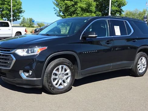 Used 2020 Chevrolet Traverse LT AWD/4WD image 4