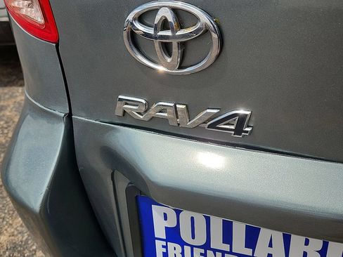 Used 2007 Toyota RAV4 Limited AWD/4WD image 7