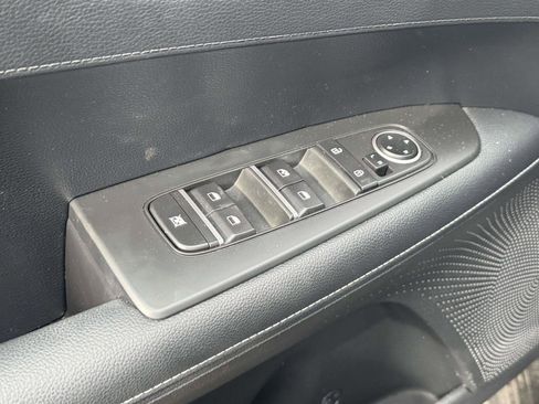 Used 2024 Kia Forte GT-Line FWD image 28
