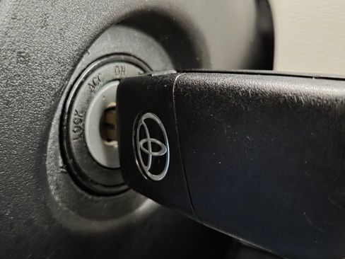 Used 2024 Toyota Corolla LE FWD image 30