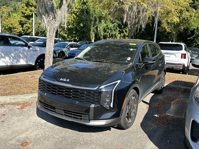 Used 2026 Kia Sportage EX FWD image 9