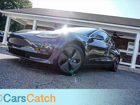 Used 2019 Tesla Model 3 Mid Range RWD image 3
