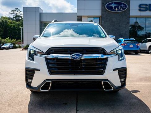 Used 2023 Subaru Ascent Touring AWD/4WD image 12