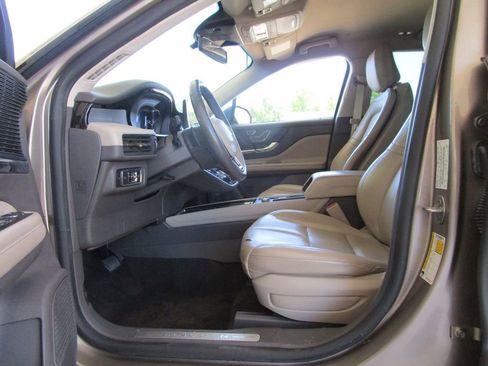 Used 2020 Lincoln Corsair FWD w/ Equipment Group 101A image 21