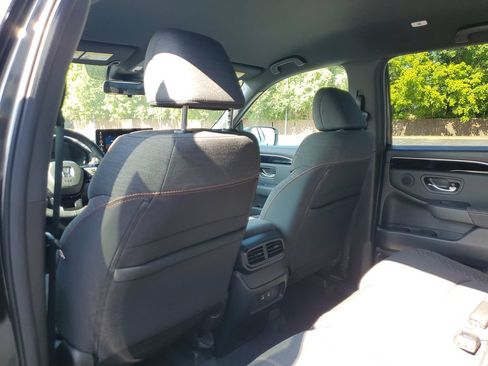 New 2026 Honda Pilot Sport image 9