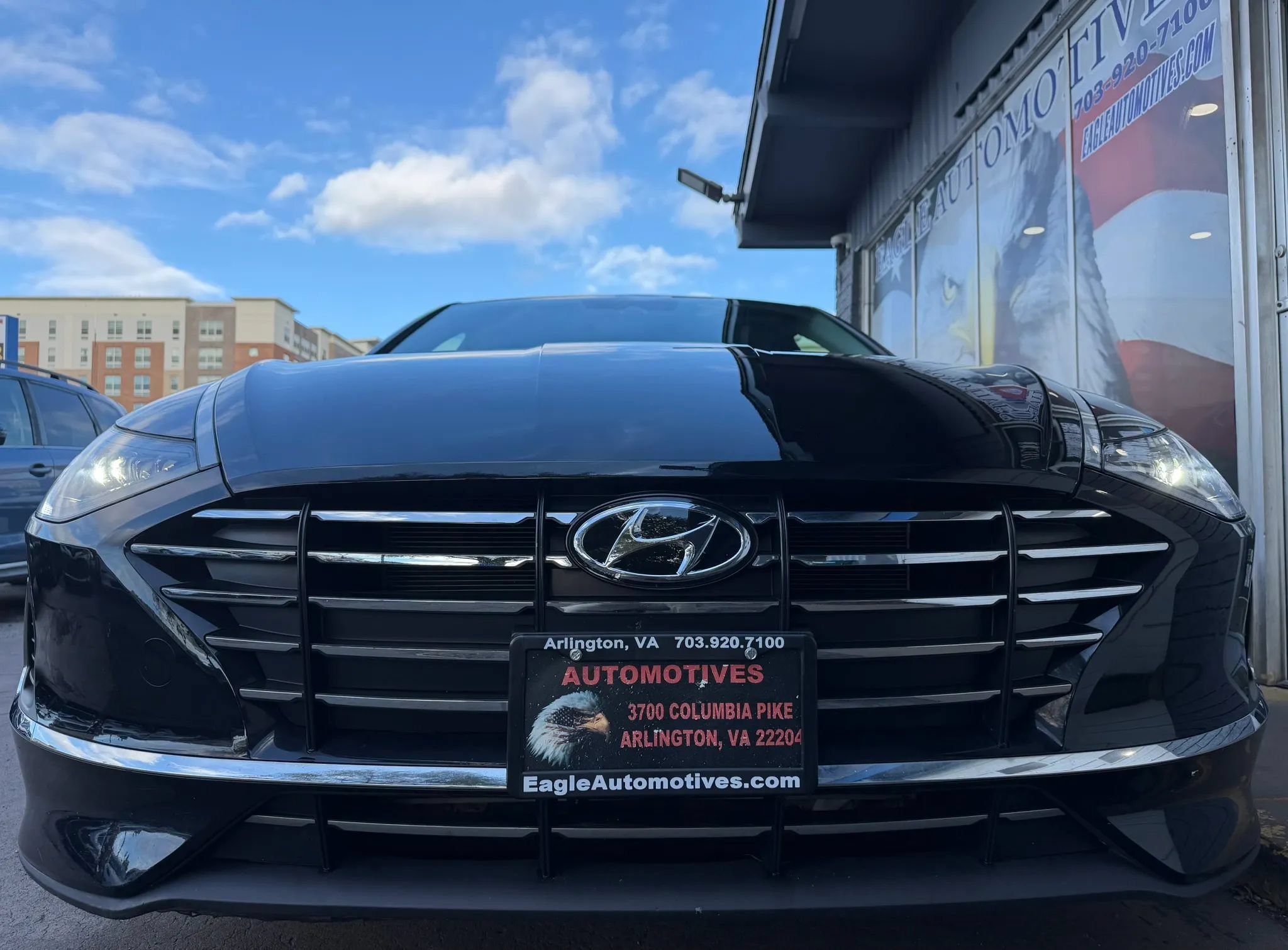 Used 2023 Hyundai Sonata SE w/ Preferred Accessory Package FWD image 5