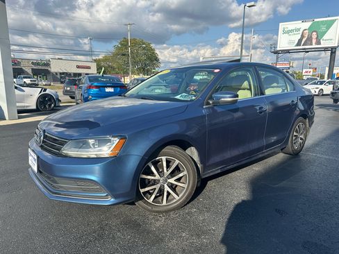 Used 2017 Volkswagen Jetta SE image 55