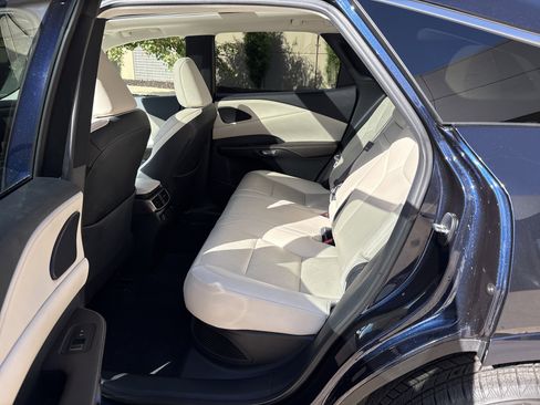 Used 2023 Lexus RX 350 w/ Accessory Package (2T) AWD/4WD image 31