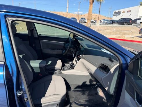 Used 2020 Hyundai Elantra SEL FWD image 13