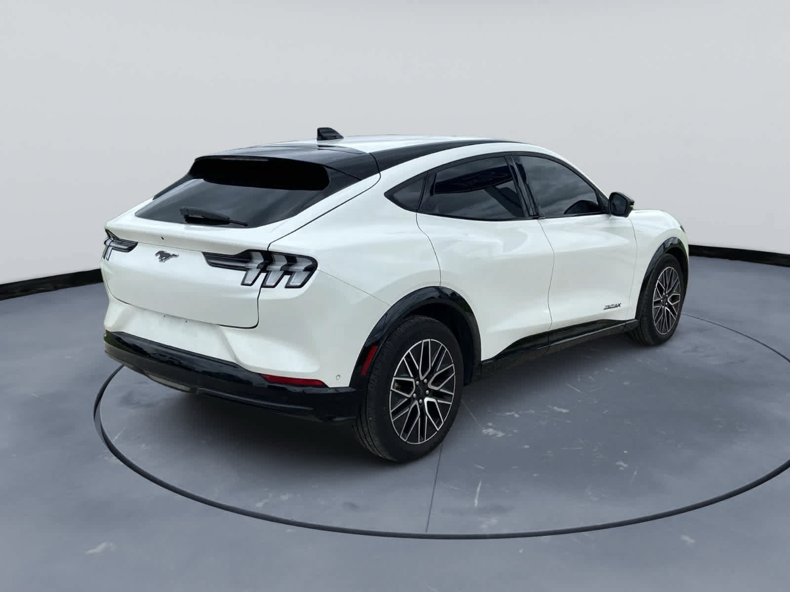 Used 2024 Ford Mustang Mach-E Premium AWD/4WD image 4