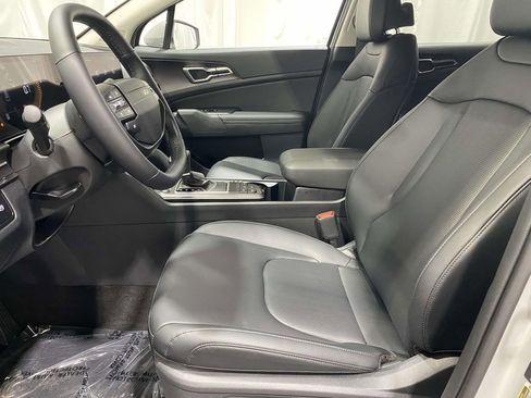 New 2026 Kia Sportage EX FWD image 16