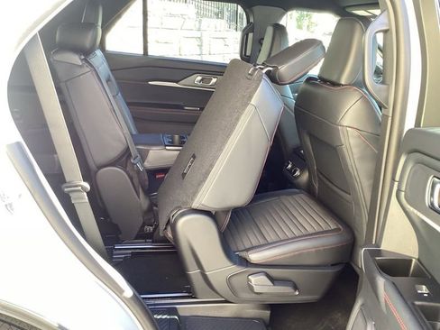 New 2026 Ford Explorer ST-Line w/ ST-Line Street Pack AWD/4WD image 14
