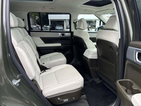 Used 2025 Hyundai Santa Fe Calligraphy AWD/4WD image 10