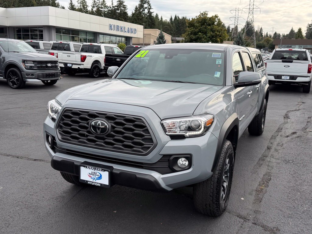 Used 2021 Toyota Tacoma TRD Off-Road AWD/4WD image 4