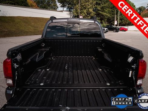 Certified 2022 Toyota Tacoma SR5 image 7