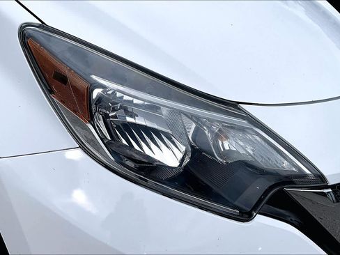 Used 2017 Nissan Versa Note SV image 27