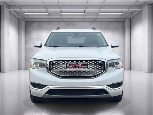 Used 2019 GMC Acadia Denali image 8