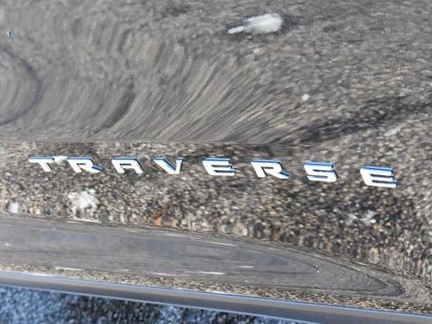 New 2026 Chevrolet Traverse LT image 13