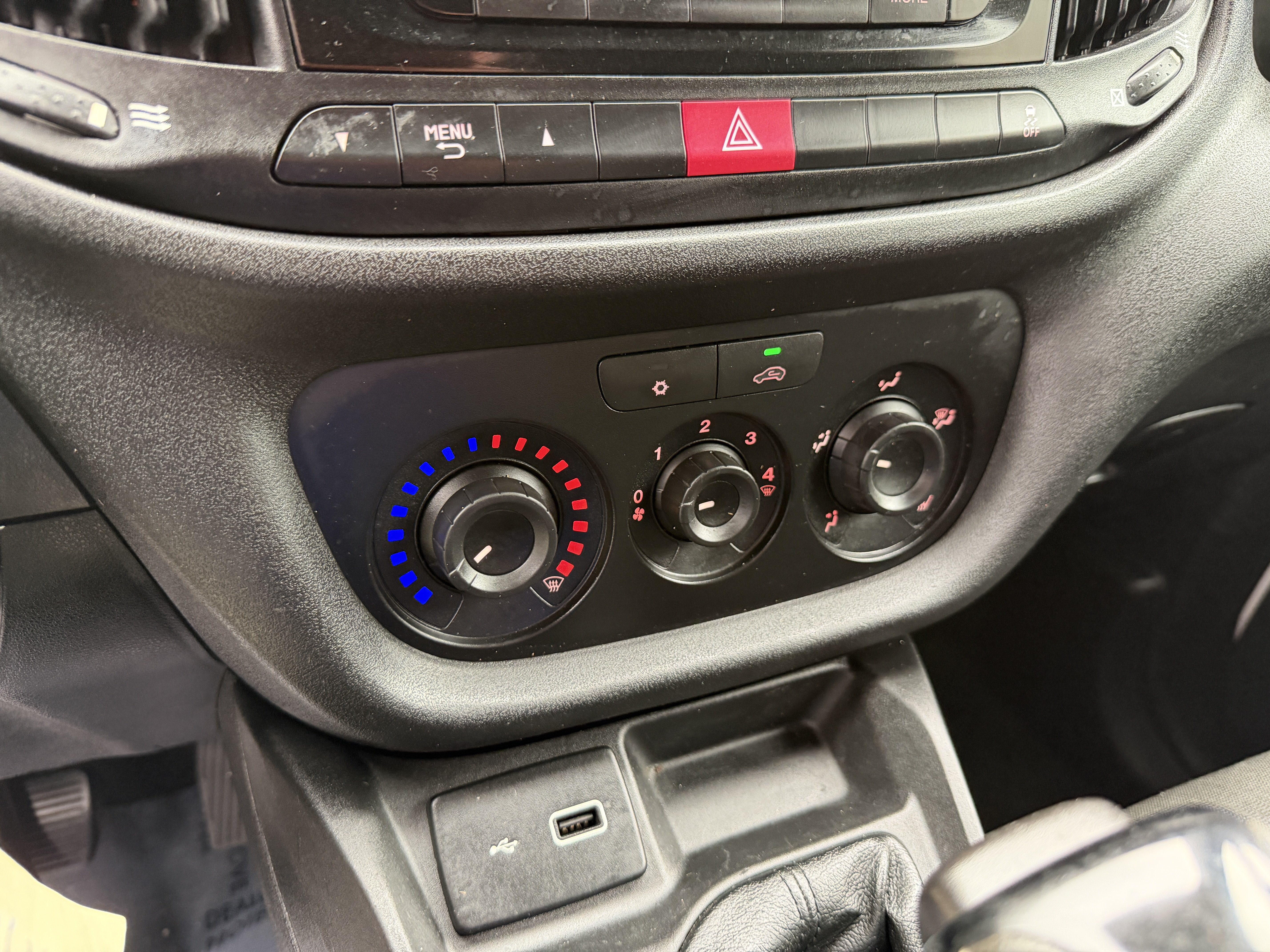 Used 2022 RAM ProMaster City Tradesman FWD image 19