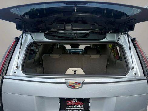 Used 2019 Cadillac Escalade ESV Luxury AWD/4WD image 68