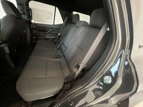 New 2026 Toyota 4Runner SR5 AWD/4WD image 22