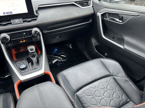 Used 2024 Toyota RAV4 Adventure image 23