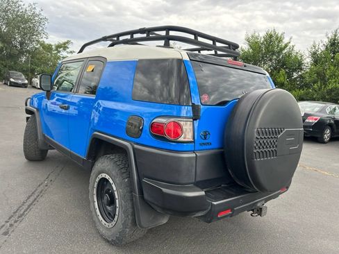 Used 2008 Toyota FJ Cruiser 4WD image 12