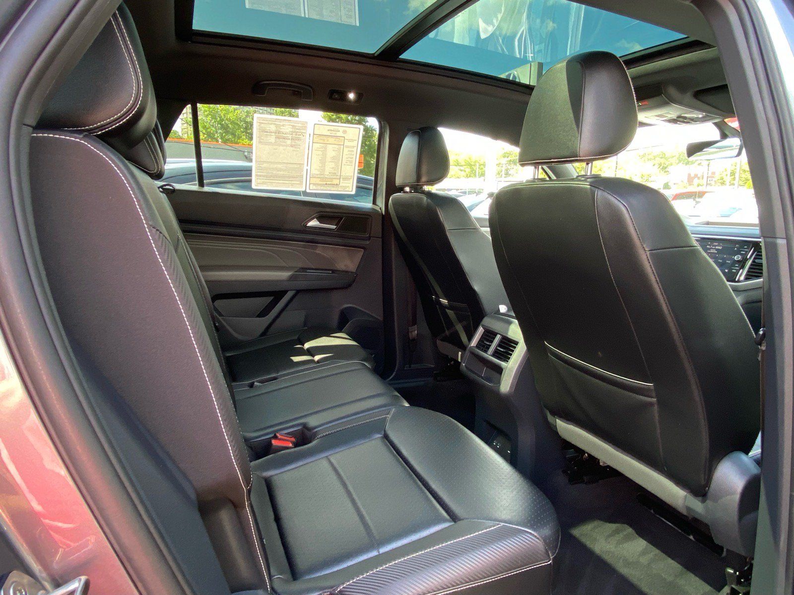 Used 2022 Volkswagen Atlas Cross Sport SE w/ Panoramic Sunroof Package AWD/4WD image 18