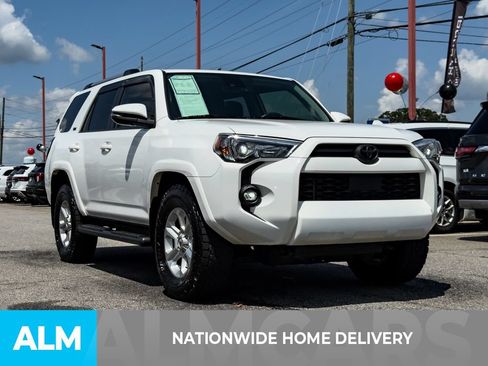 Used 2023 Toyota 4Runner SR5 Premium w/ Moonroof Package RWD image 4