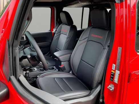 New 2026 Jeep Wrangler Unlimited Rubicon AWD/4WD image 19