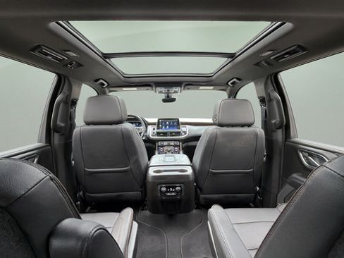 Used 2022 Chevrolet Tahoe High Country w/ Max Trailering Package AWD/4WD image 9