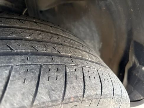 Used 2023 Volkswagen Atlas SE w/ Panoramic Sunroof Package image 24