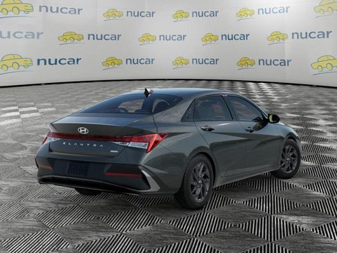 New 2026 Hyundai Elantra Hybrid FWD image 4