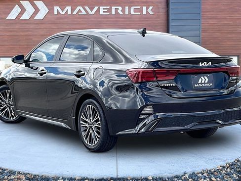 Used 2023 Kia Forte GT-Line w/ GT-Line Premium Package FWD image 4